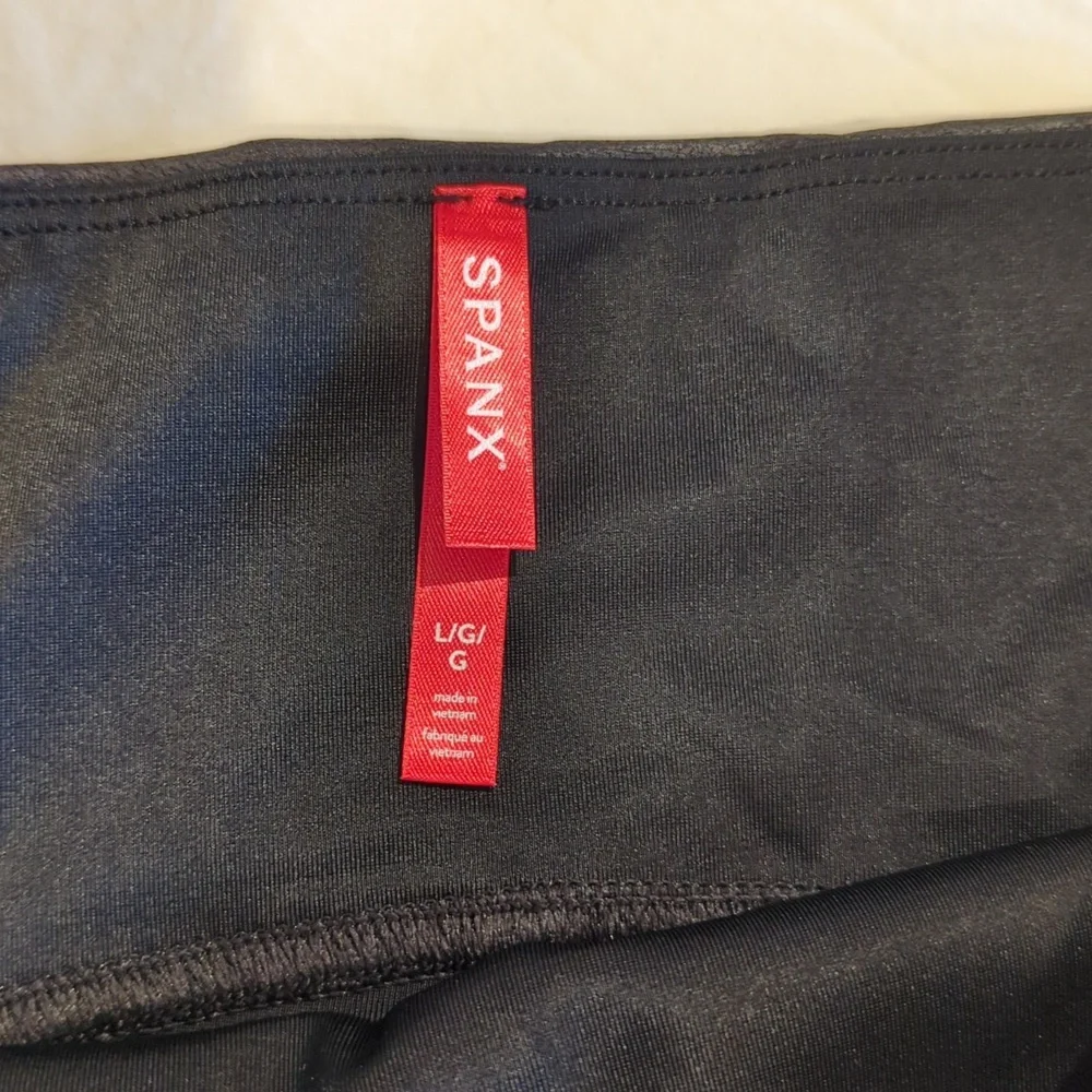 NWT Spanx Faux Leather Leggings - Picture 2 of 5